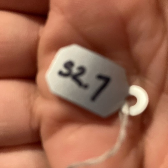 Triple A quality cubic zirconia ring in sapphire blue and silver - Picture 5 of 5